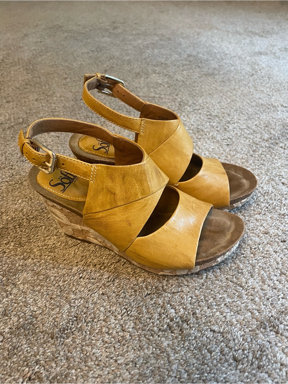 Sofft Corrina Slingback Mustard Yellow Leather Wedge Sandals Size 6